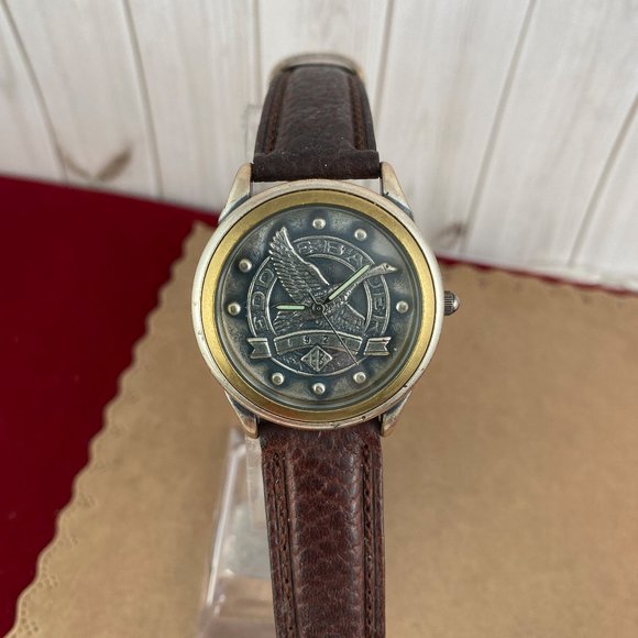 Eddie Bauer Limited Edition 75Th Anniversary Silver 3D Duck Watch - Picture 2 of 9